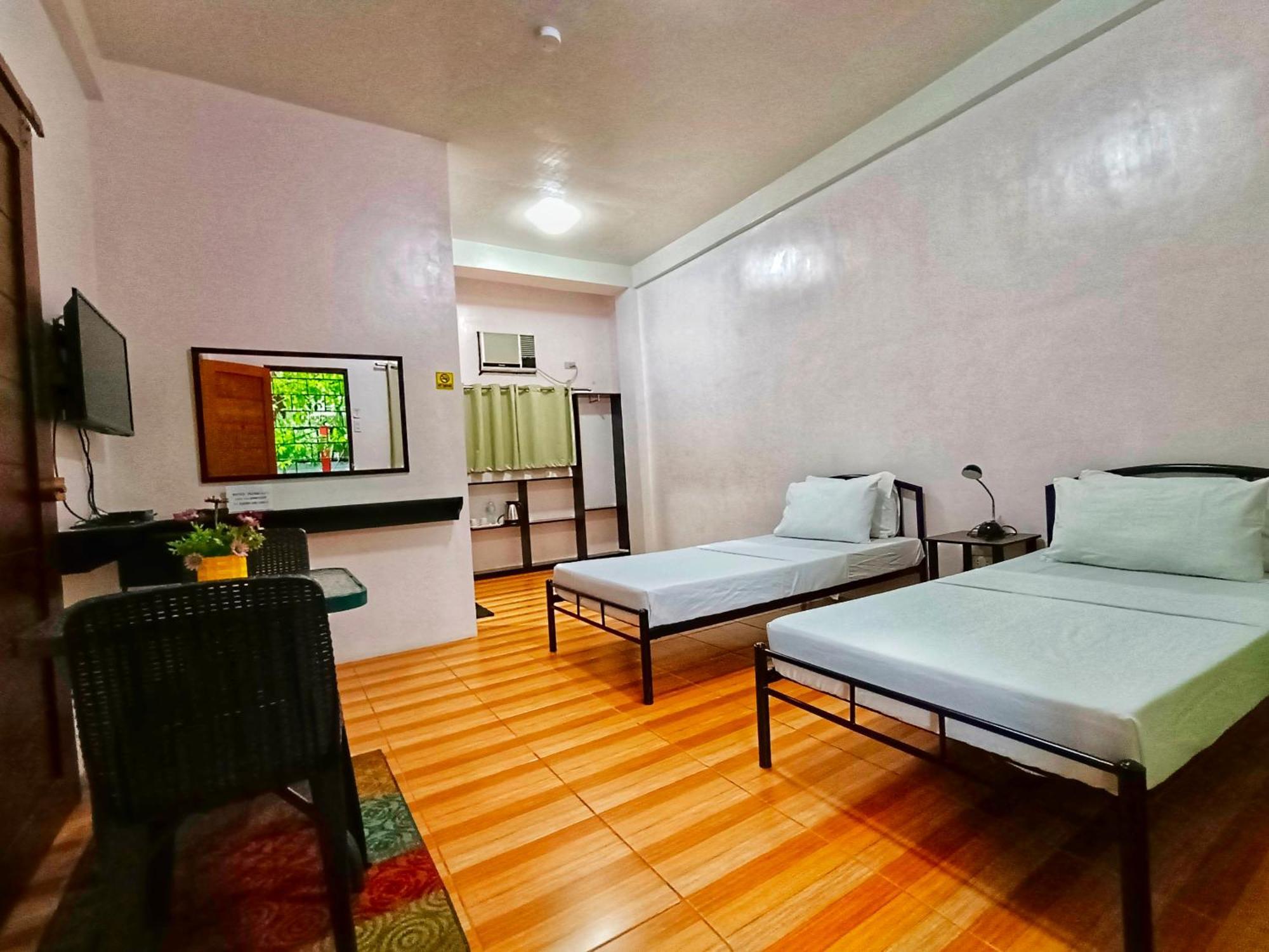 Monte Rio Gardens Bed & Breakfast Аламинос Екстериор снимка