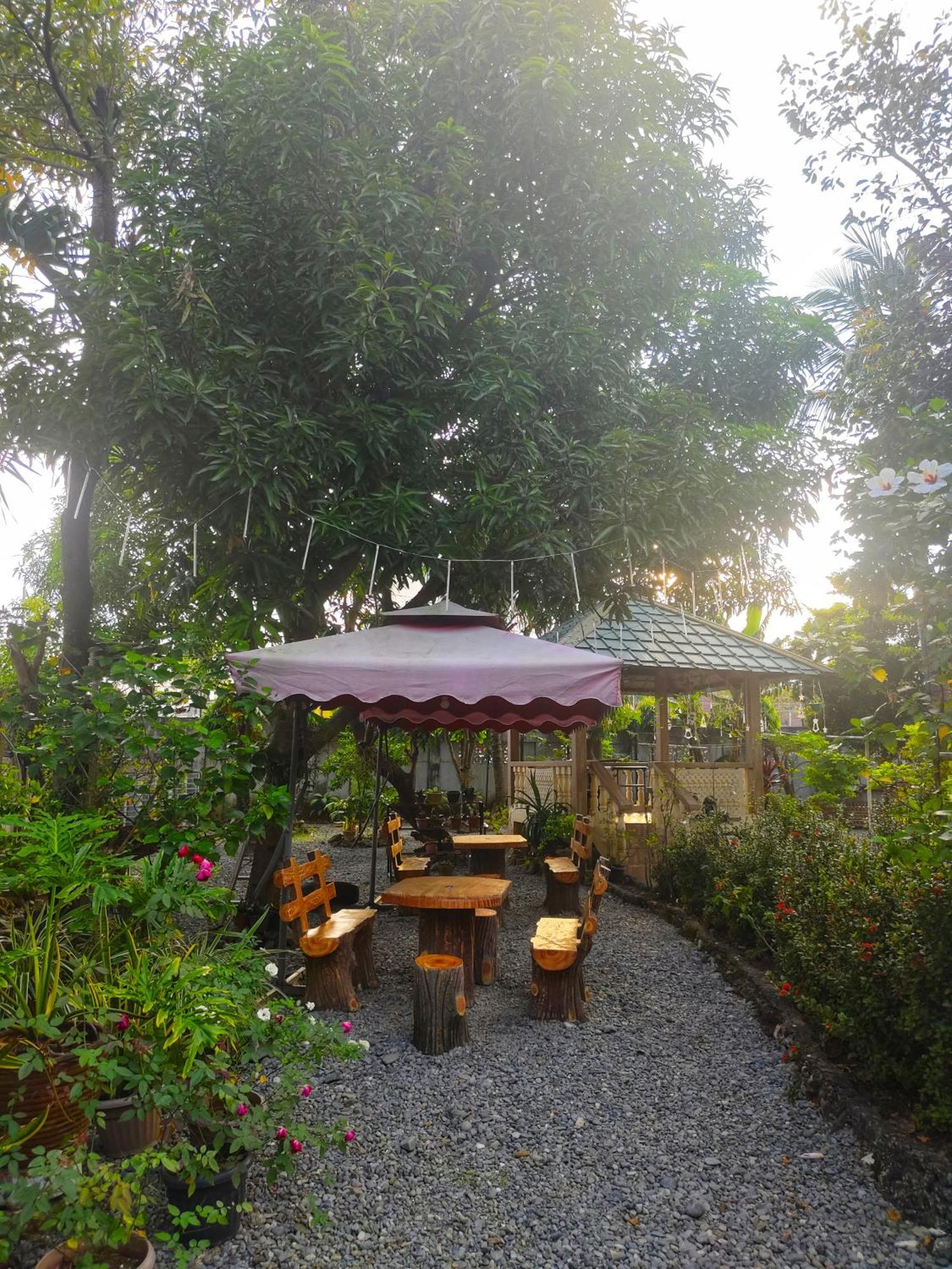 Monte Rio Gardens Bed & Breakfast Аламинос Екстериор снимка